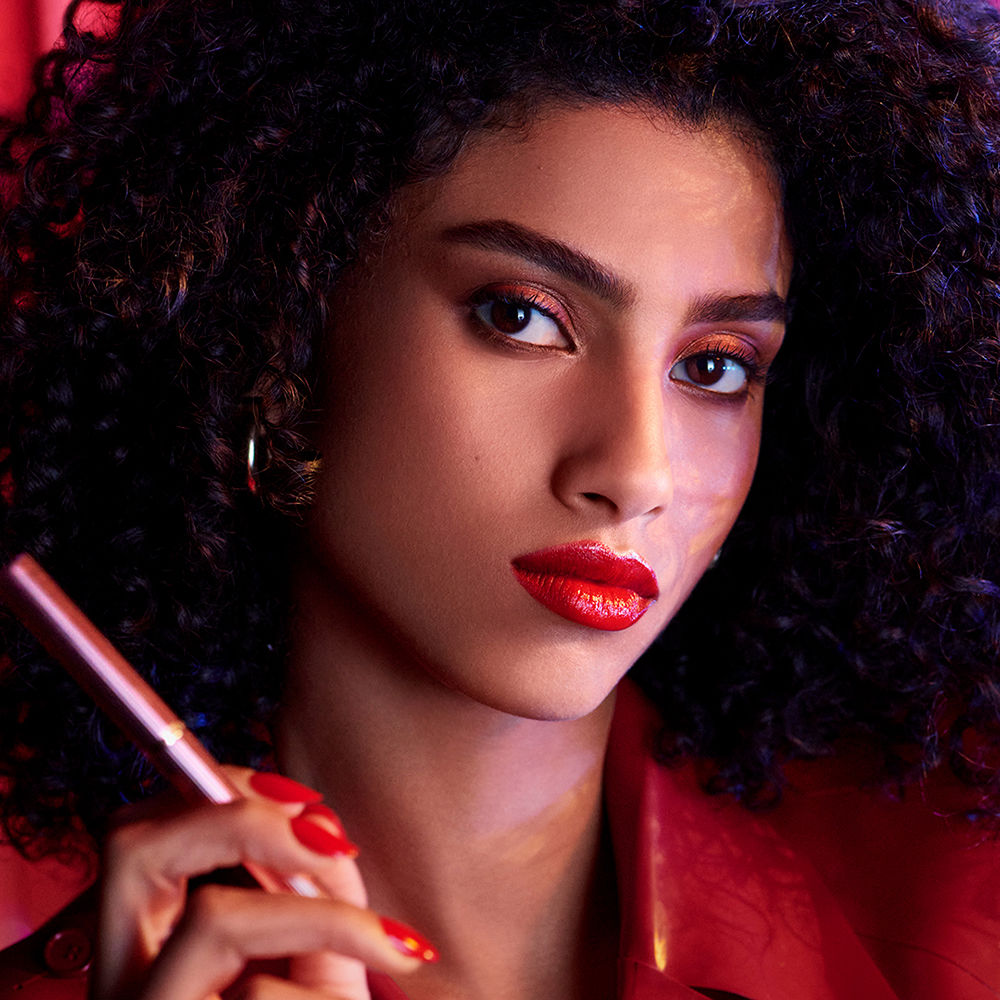 Estée Lauder Pure Color Explicit Lip Shine Lipstick 