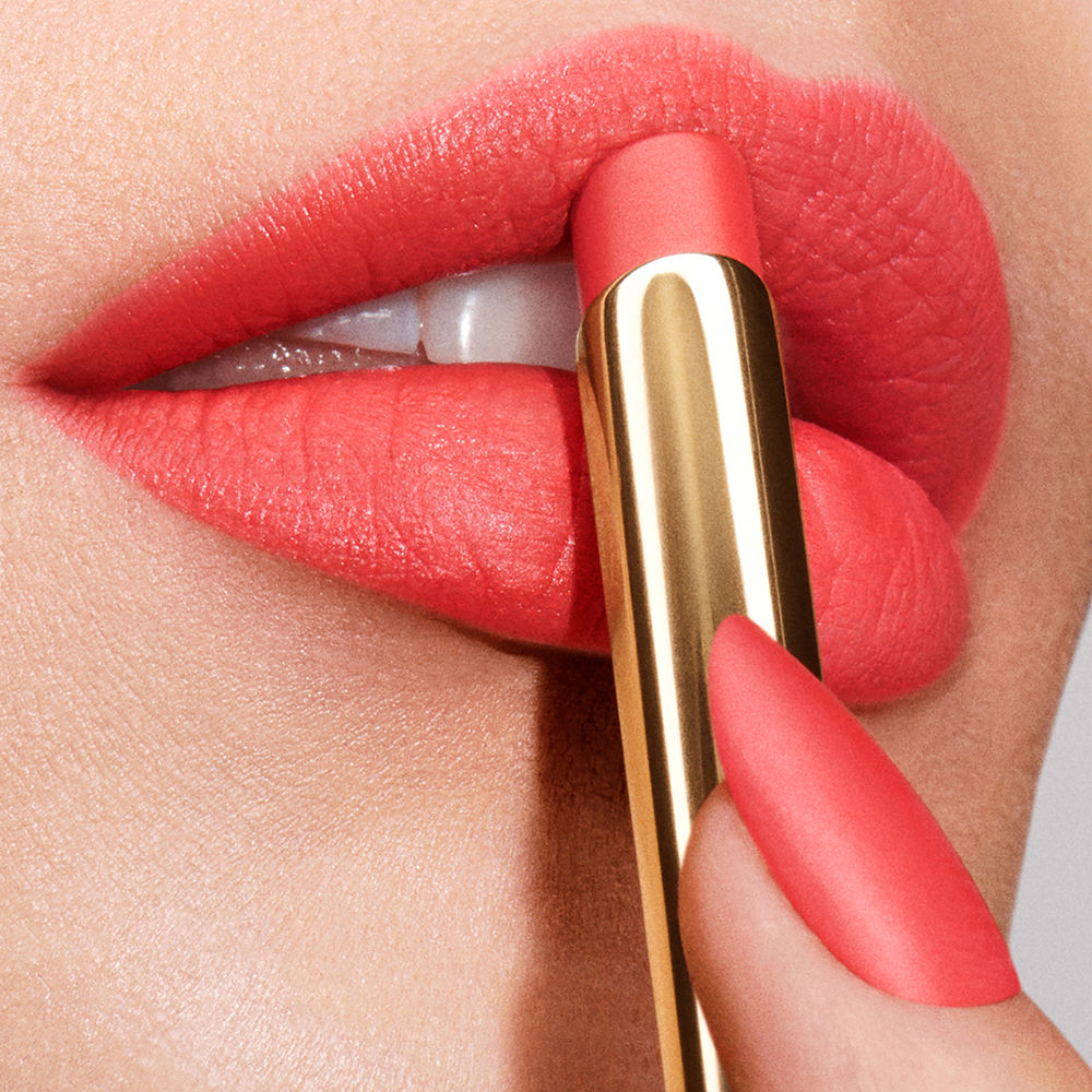 Estée Lauder Pure Color Explicit Matte Lipstick 