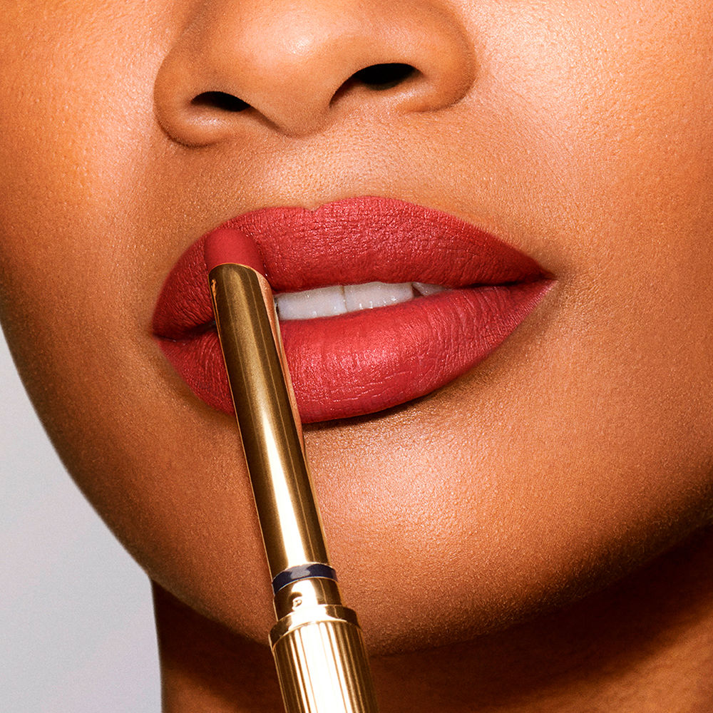 Estée Lauder Pure Color Explicit Matte Lipstick 